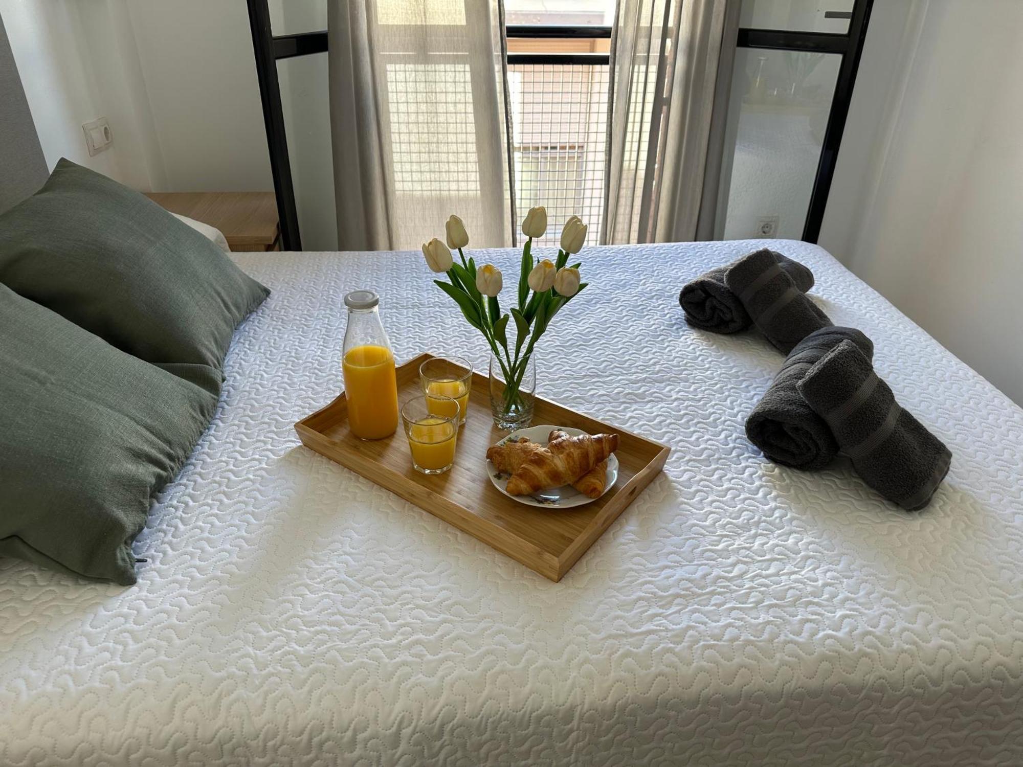 Apartment El Rincon De Apolo. Atico Con Aparcamiento Gratis. Málaga